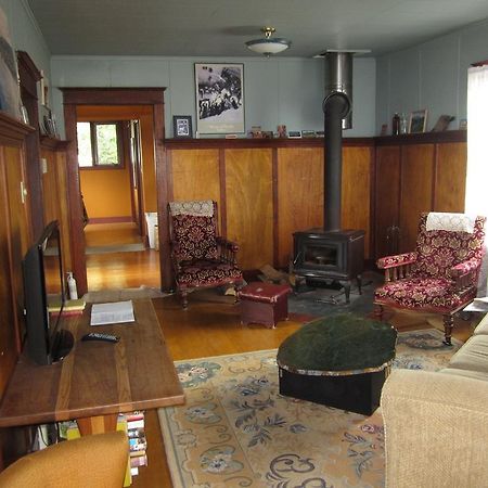 Historical Guest House Whitehorse Zewnętrze zdjęcie